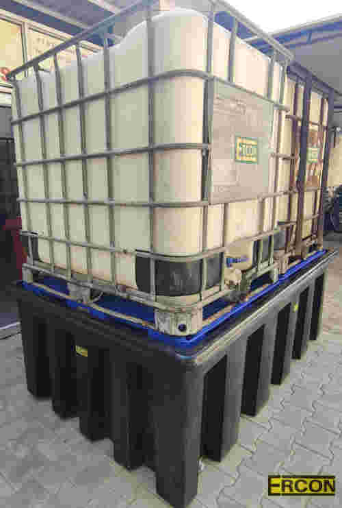 SPILL CONTAINMENT BUND PALLET FOR TWO IBC